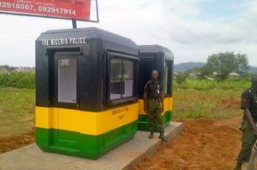 Nijerya Polisi Güvenlik Kabinleri