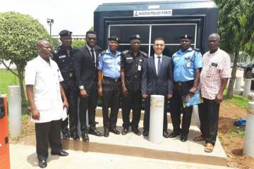 security-booths-for-cops-in-nigeria-94102_1.jpg